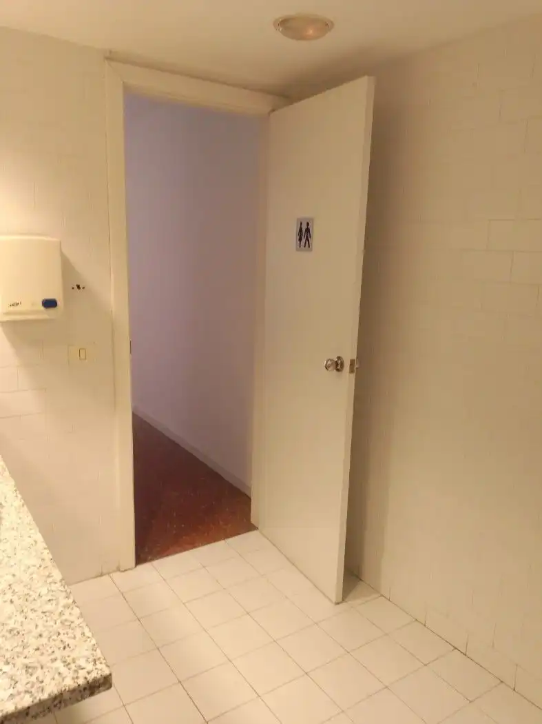 Büro zur Miete in Badalona mit Klimaanlage