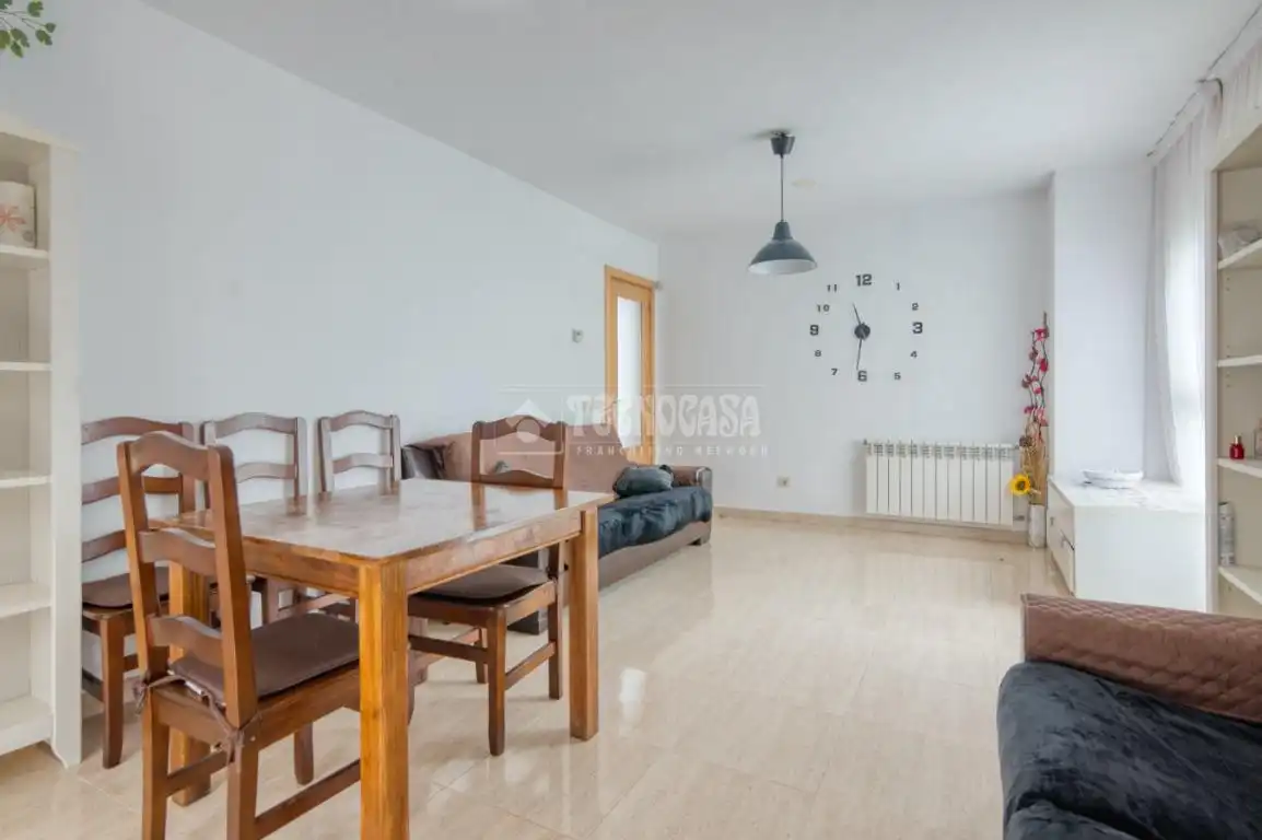 Sala de estar de Casa o chalet en venta en Castellanos de Moriscos con Aire acondicionado, Calefacción y Jardín privado