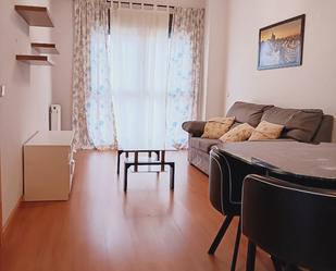 Living room of Flat for sale in Alcalá de Henares  with Air Conditioner, Heating and Furnished