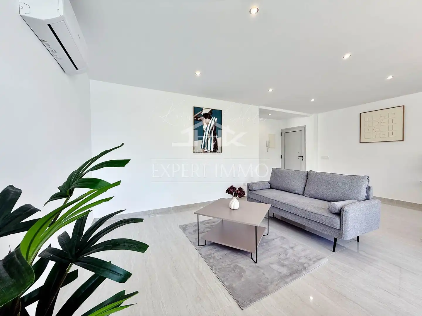 Sala d'estar de Casa o xalet en venda en Roses amb Aire condicionat, Calefacció i Jardí privat