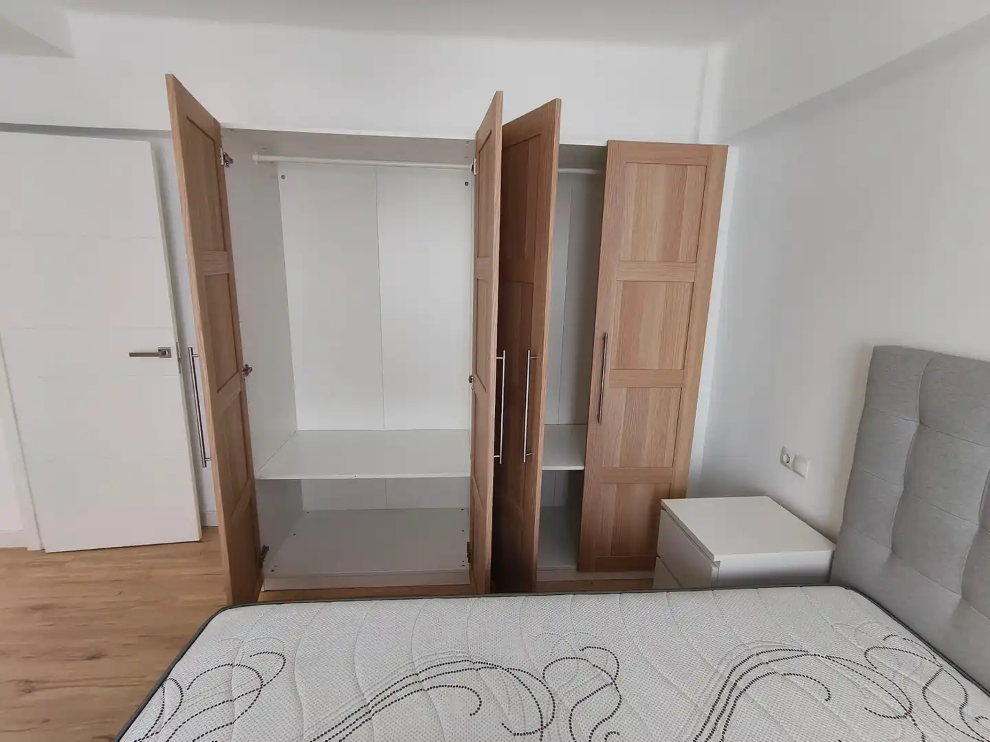 Habitación de Piso de alquiler en Burgos con Calefacción, Trastero y Amueblado
