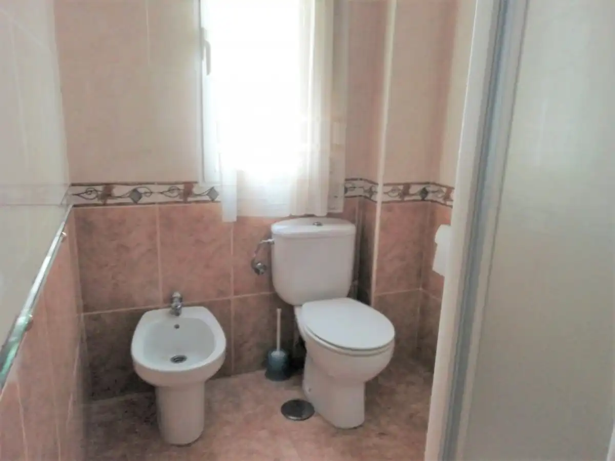 Baño de Piso de alquiler en Ciudad Real con Calefacción y Terraza