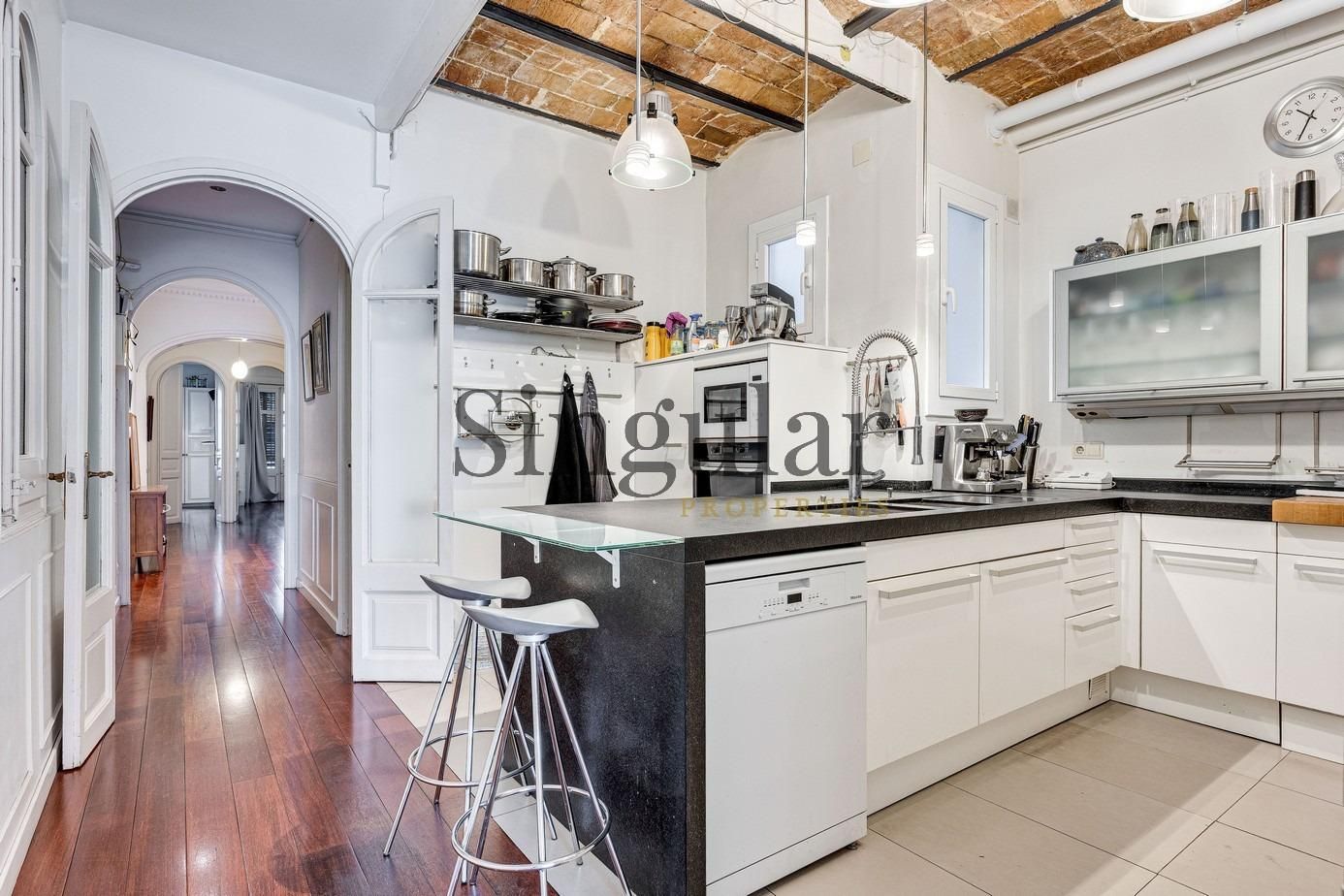 Kitchen of Flat for sale in  Barcelona Capital  with Heating, Parquet flooring and Balcony