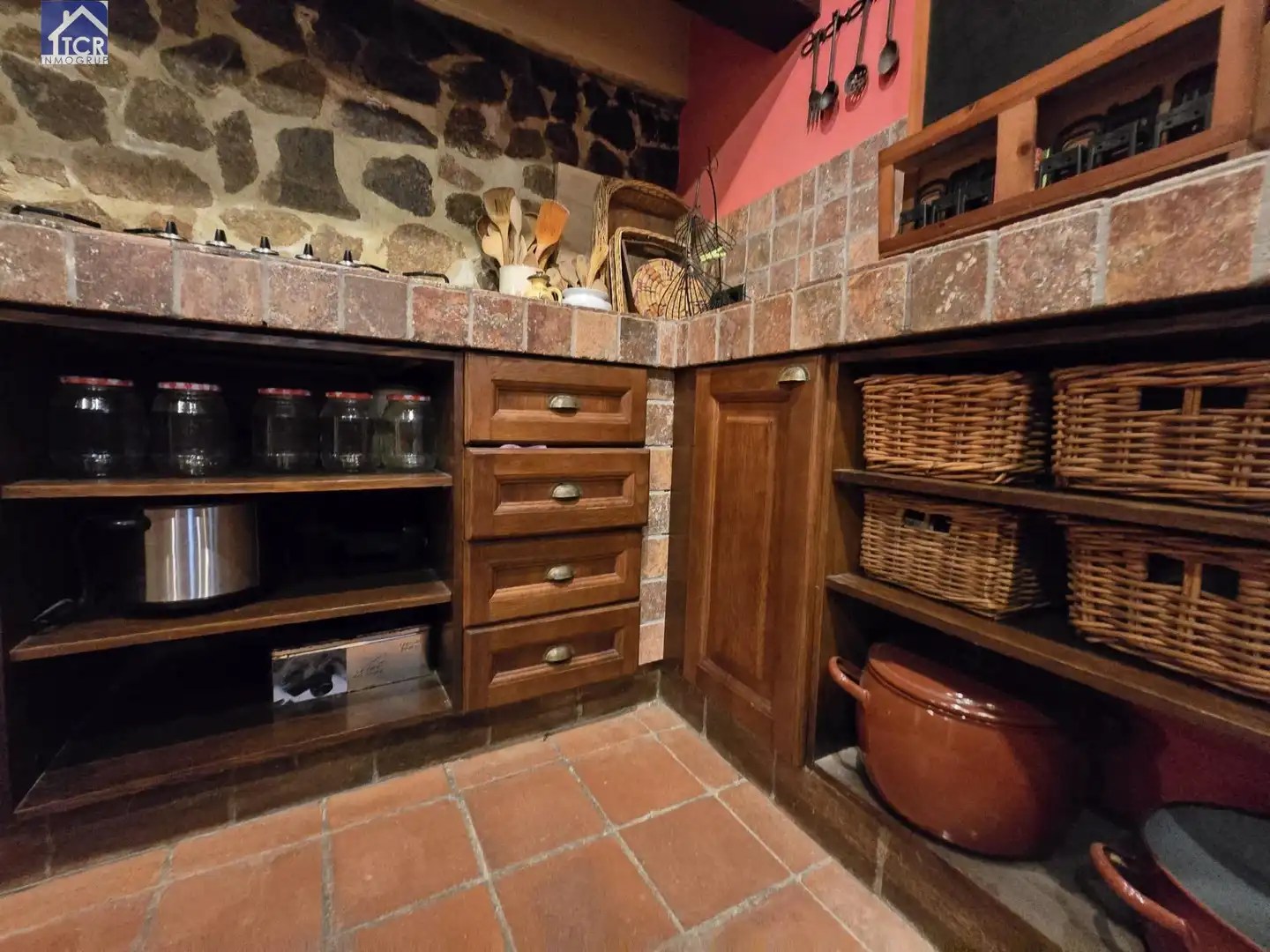 Cuina de Casa o xalet en venda en Sant Feliu de Guíxols amb Calefacció, Jardí privat i Terrassa