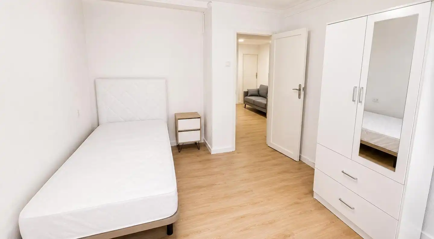 Flat for rent in Pont Nou - Corazón de Jesús