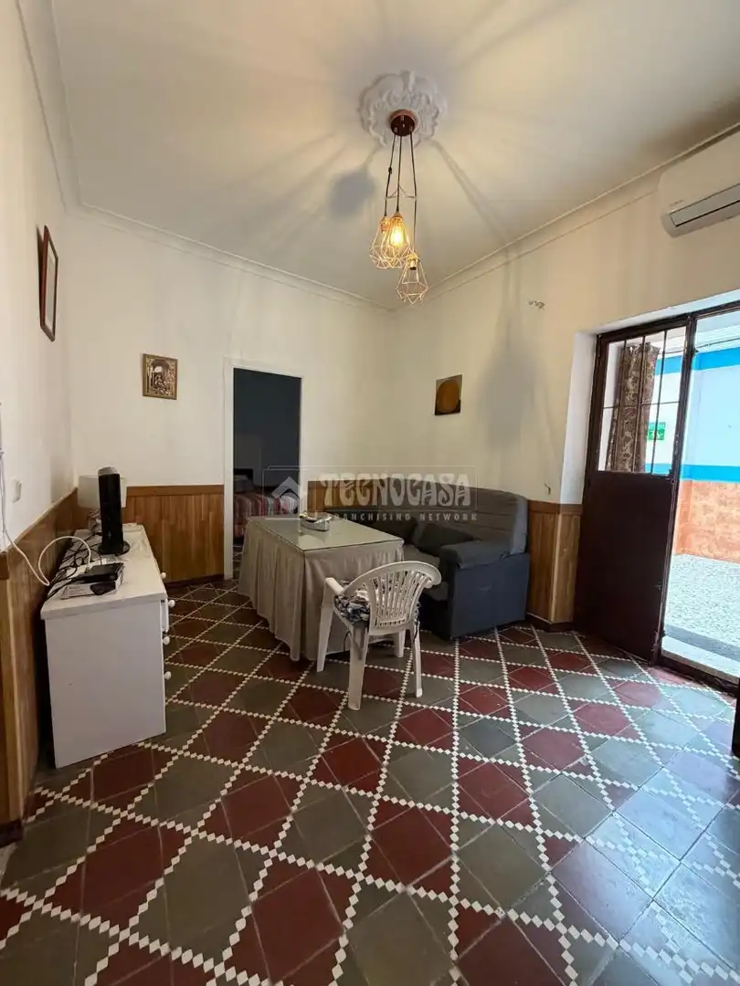 Sala d'estar de Casa o xalet en venda en El Coronil amb Aire condicionat, Calefacció i Balcó