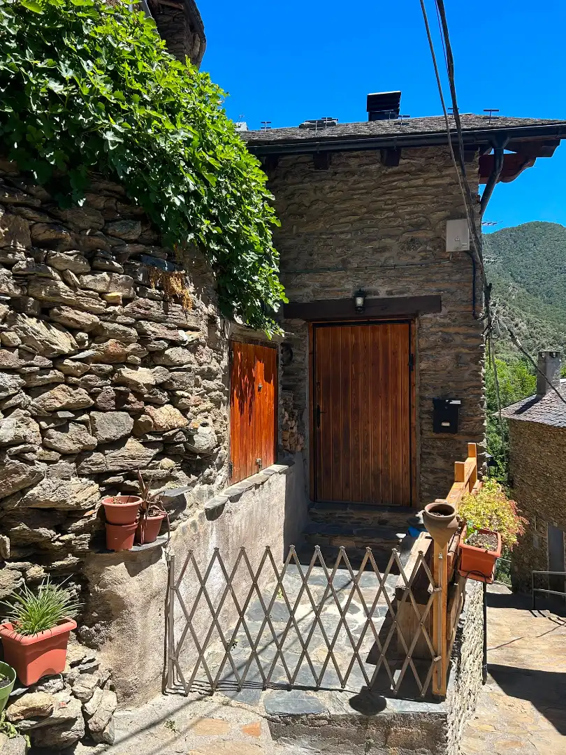 Houses for sale in Carrer Unica-aidi, 5, Llavorsí