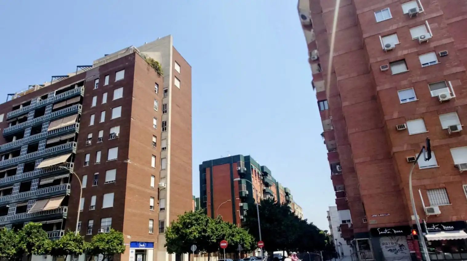 Piso con ascensor en venta en Calle Pérez Hervás 1, imagen 2