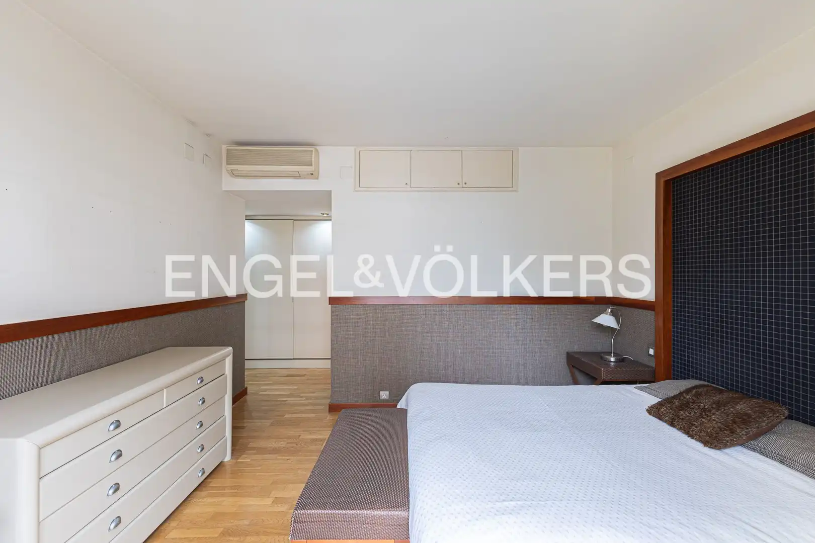 Bedroom of Flat for sale in Barcelona  with Air Conditioner, Heating and Private garden