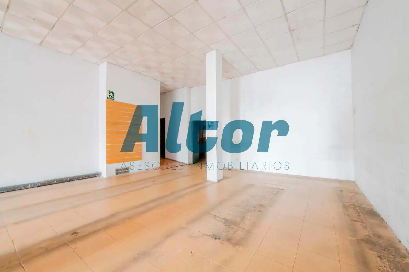 Local comercial en venda a FUENTE CISNEROS 62, imagen 8