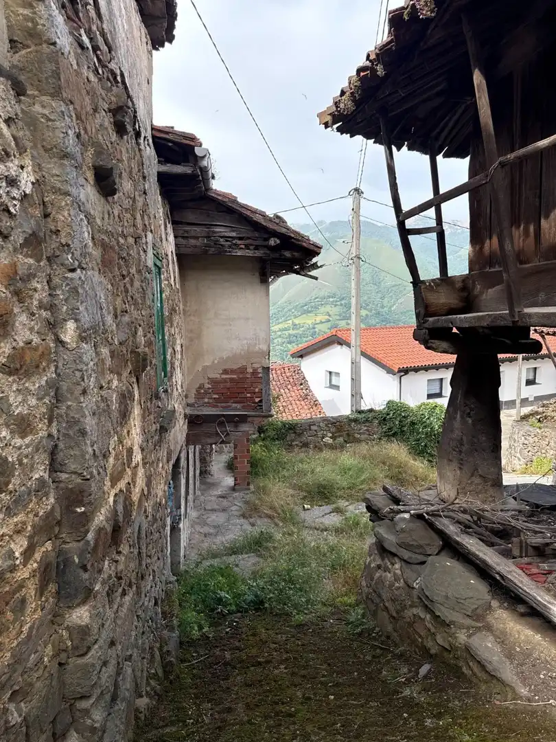 Casa rústica en venda a Quirós, imagen 4