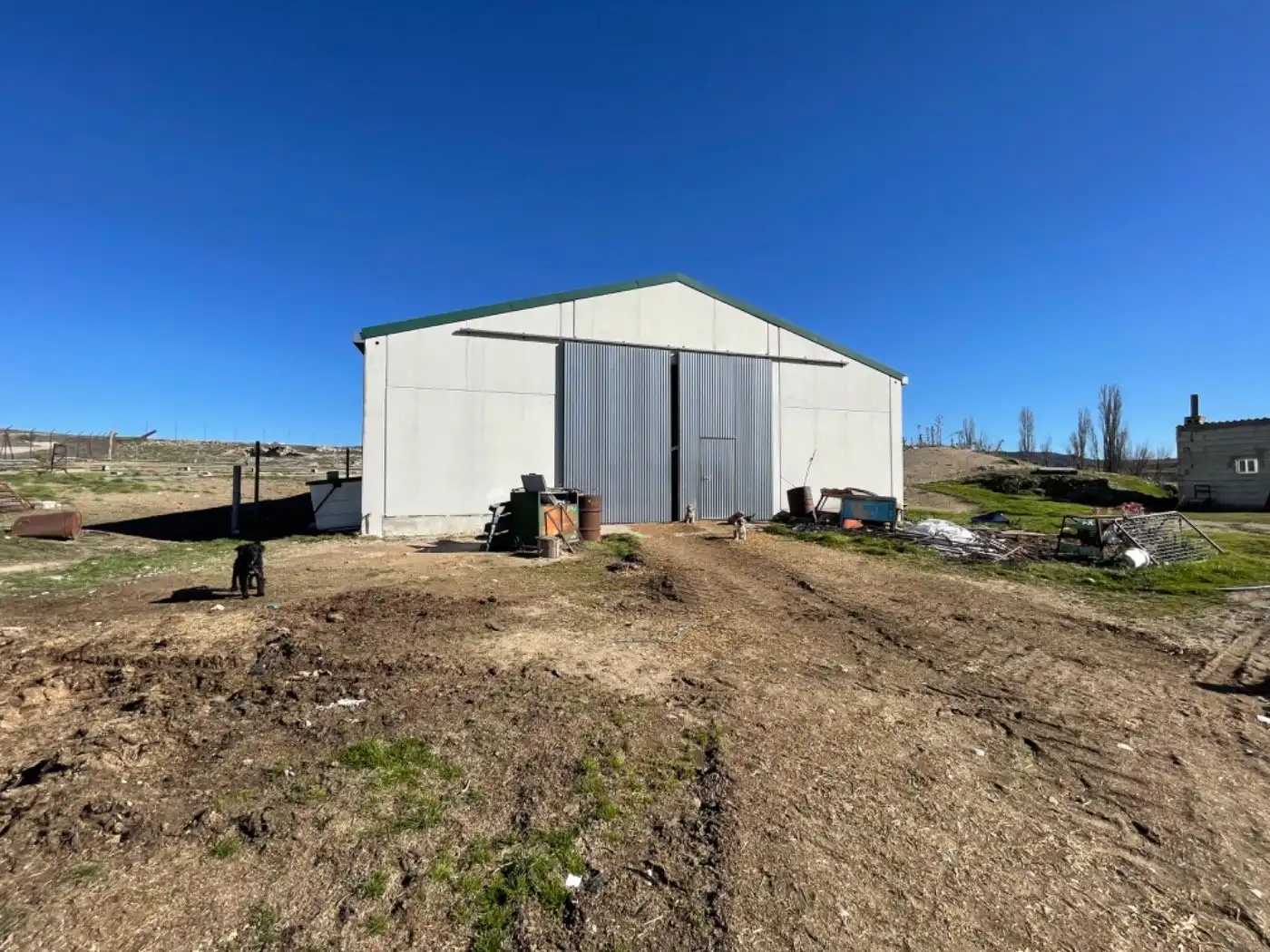 Nave industrial en venta en Priego