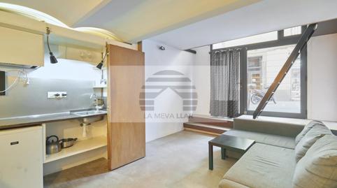 Foto 2 de Planta baja en venta en Carrer D'en Fontrodona, El Poble Sec - Parc de Montjuïc,  Barcelona Capital