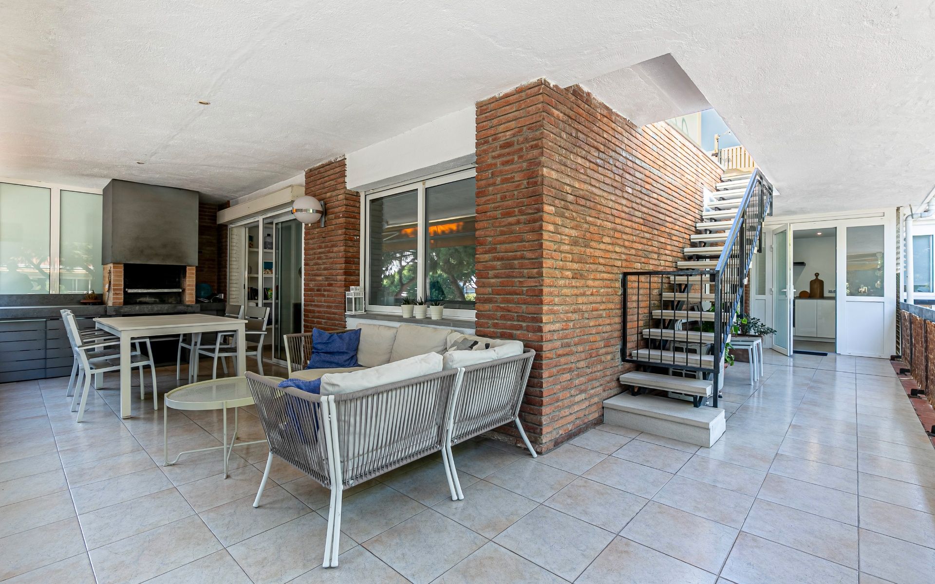 Terrassa de Dúplex en venda en Castelldefels amb Aire condicionat, Calefacció i Jardí privat