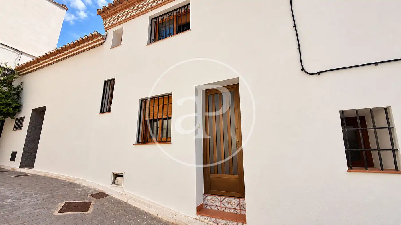 Adossat amb terrassa en venda a Pedralba, imagen 14