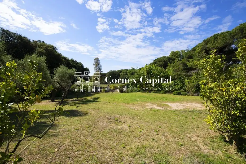 Country house zum Verkauf in Sant Andreu de Llavaneres mit Privatgarten, Terrasse und Schwimmbad