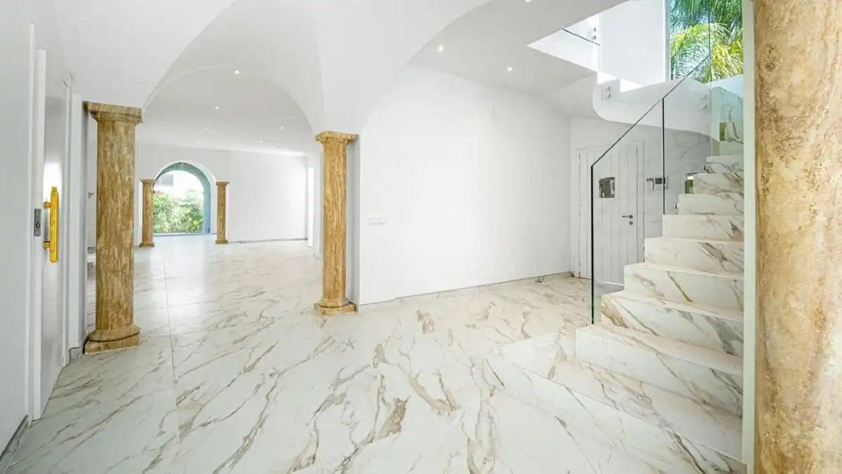 Houses for sale in Marbella  with Air Conditioner, Private garden and Terrace