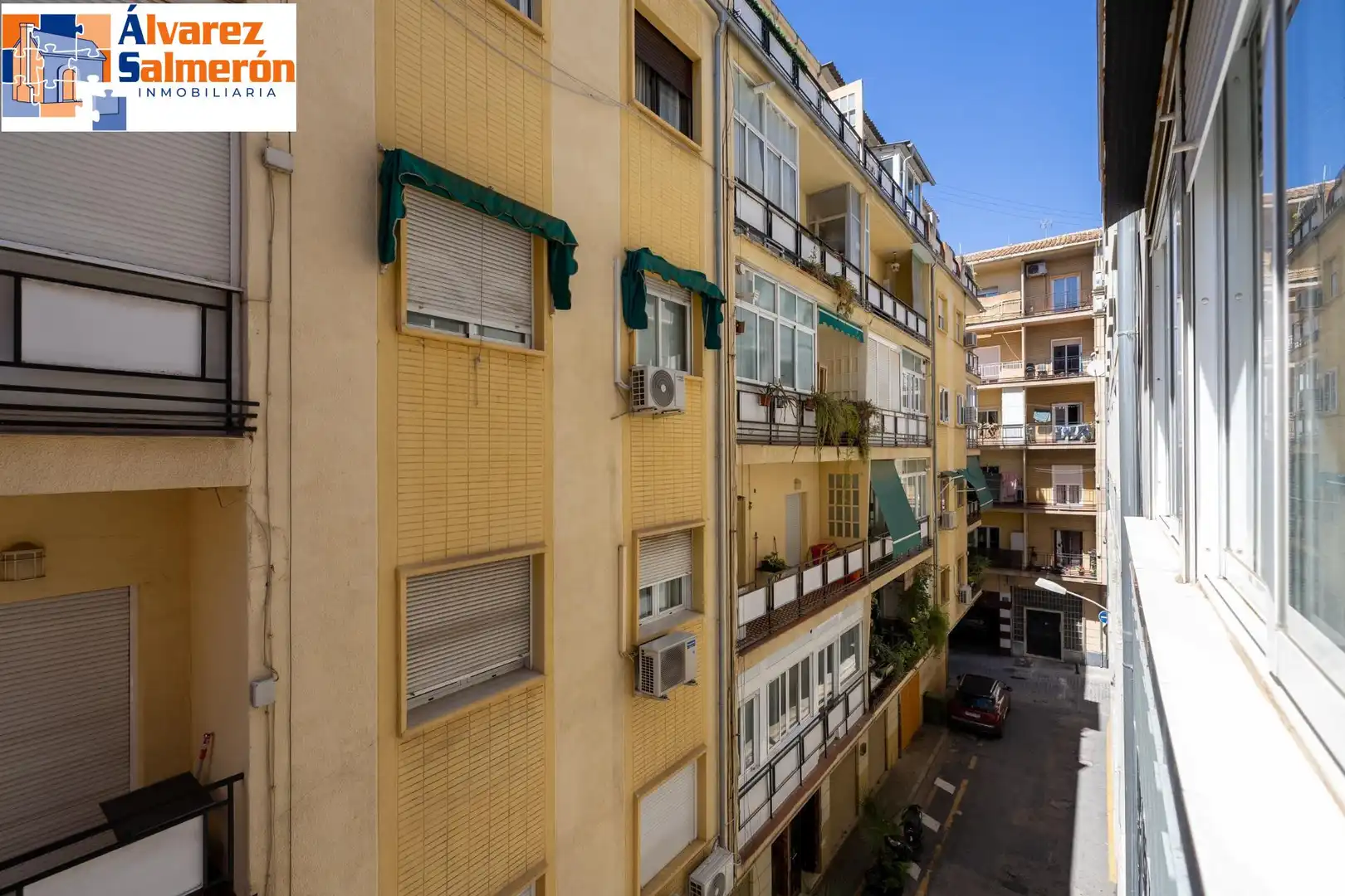 Exterior view of Flat for sale in Granada  with Balcony