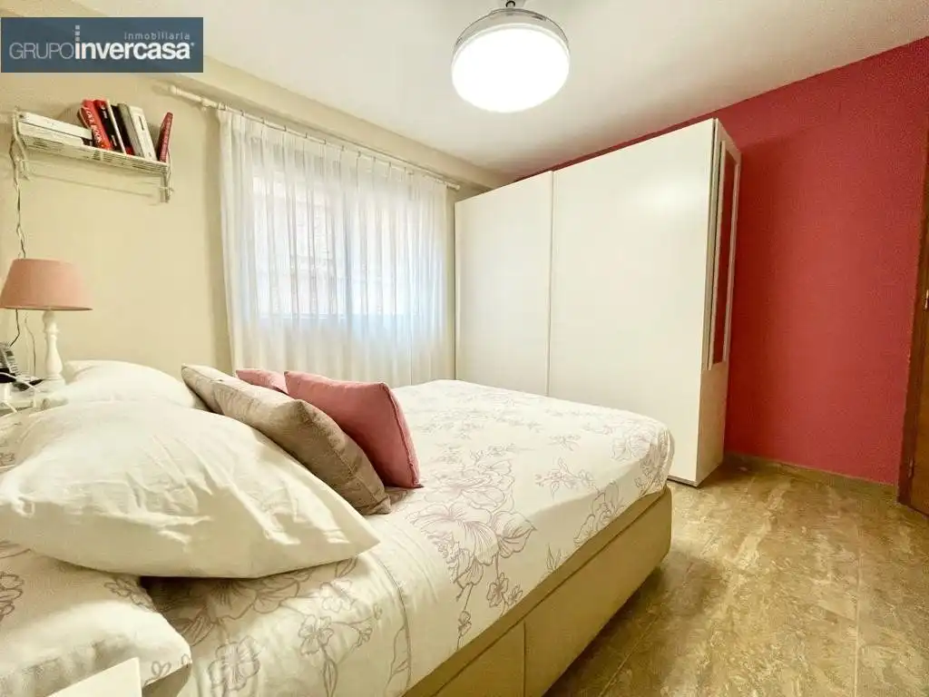 Schlafzimmer von Wohnung zur Miete in Manises mit Klimaanlage, Heizung und Möbliert