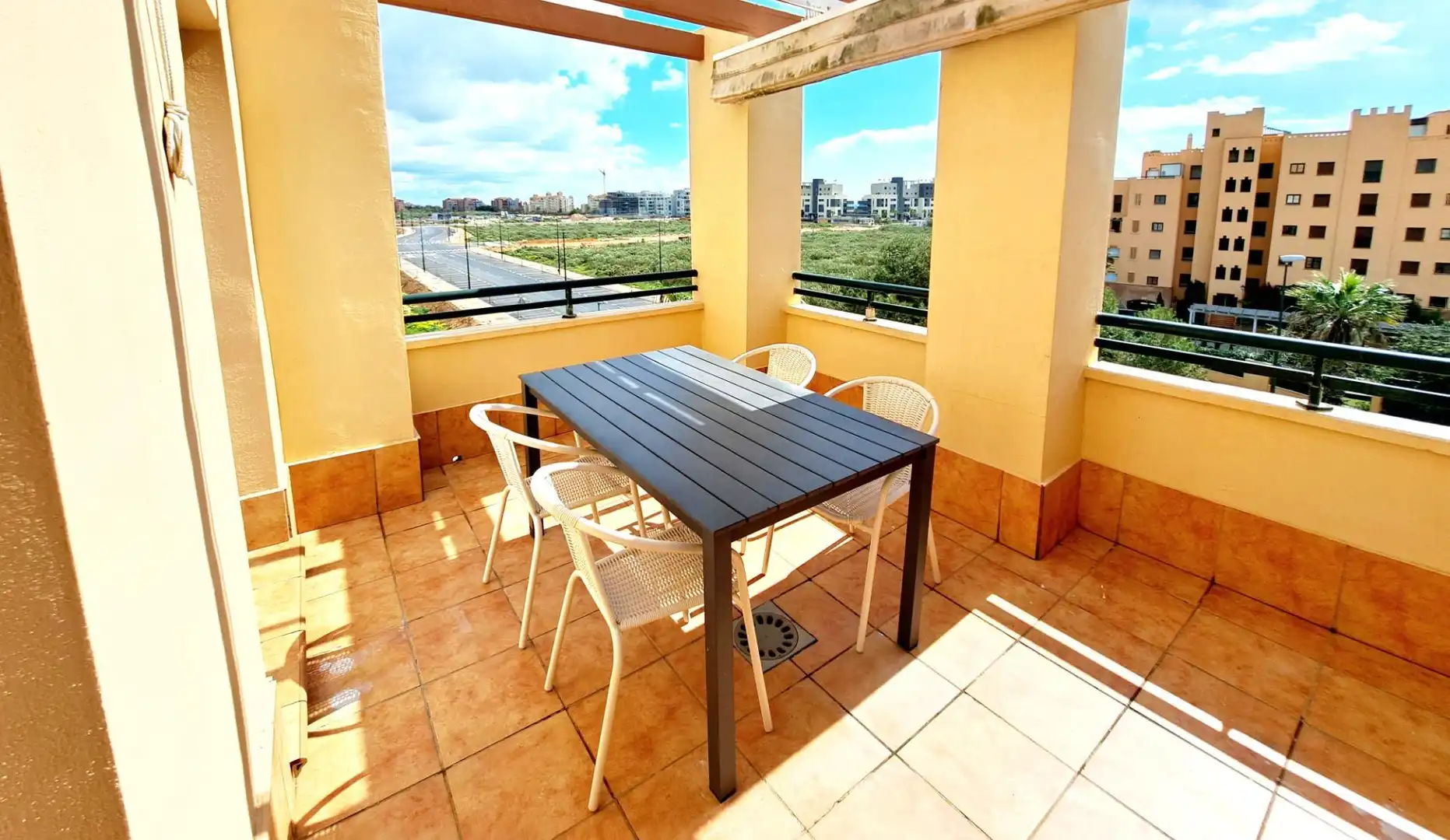 Apartament amb piscina en venda a Isla Canela