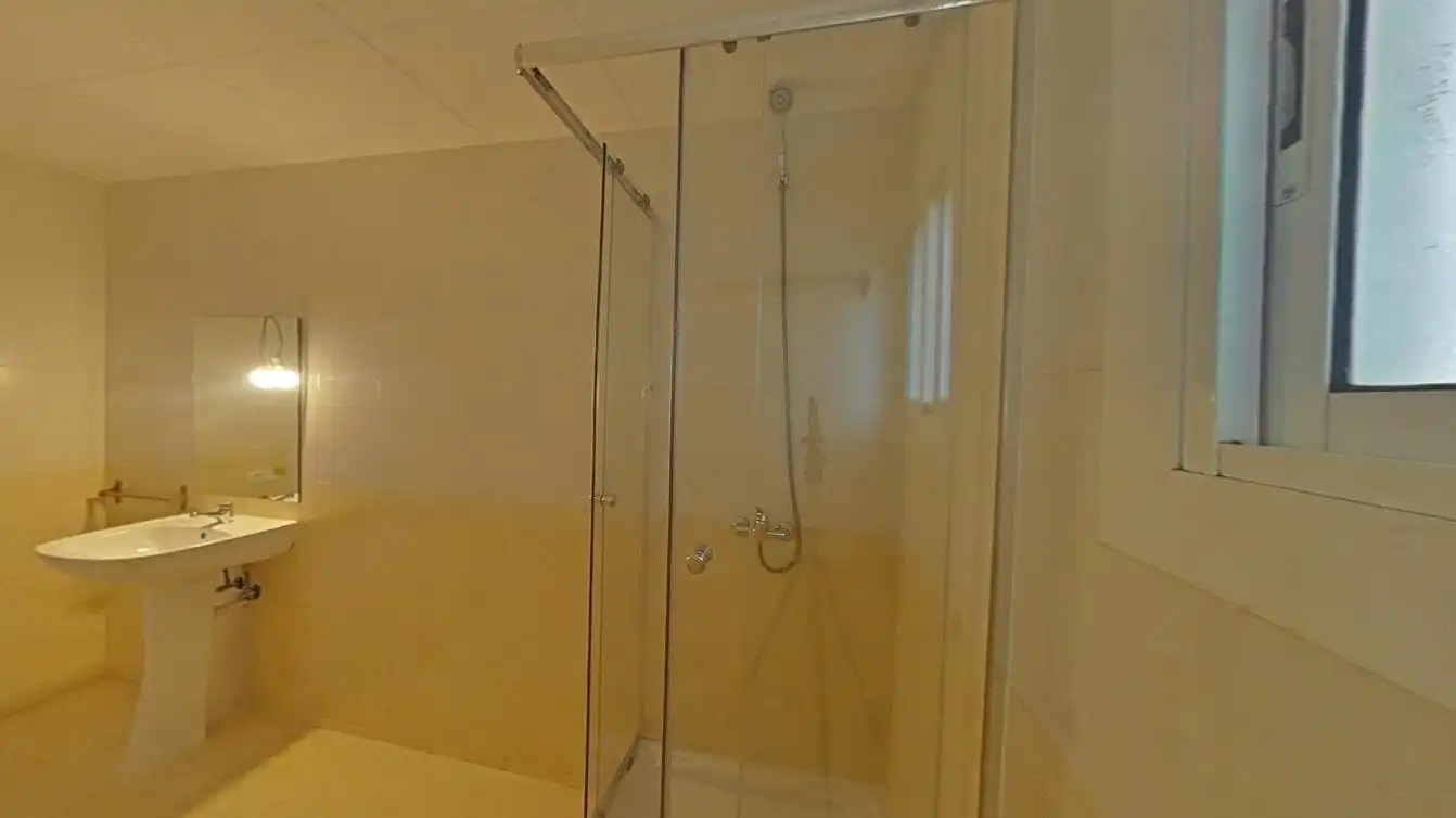 Baño de Piso en venta en Sant Boi de Llobregat con Balcón