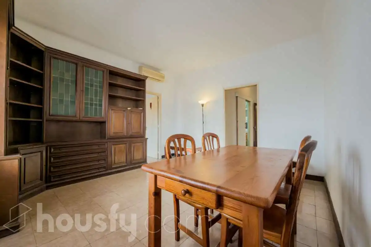 Piso con ascensor en venta en Carrer d'Enric Granados ., imagen 4