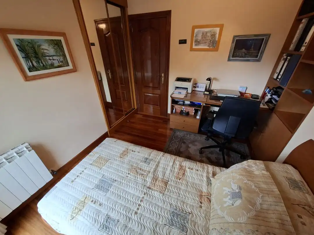 Bedroom of Flat for sale in Durango  with Heating, Storage room and Furnished