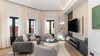 Living room of Flat for sale in  Madrid Capital  with Air Conditioner, Heating and Furnished