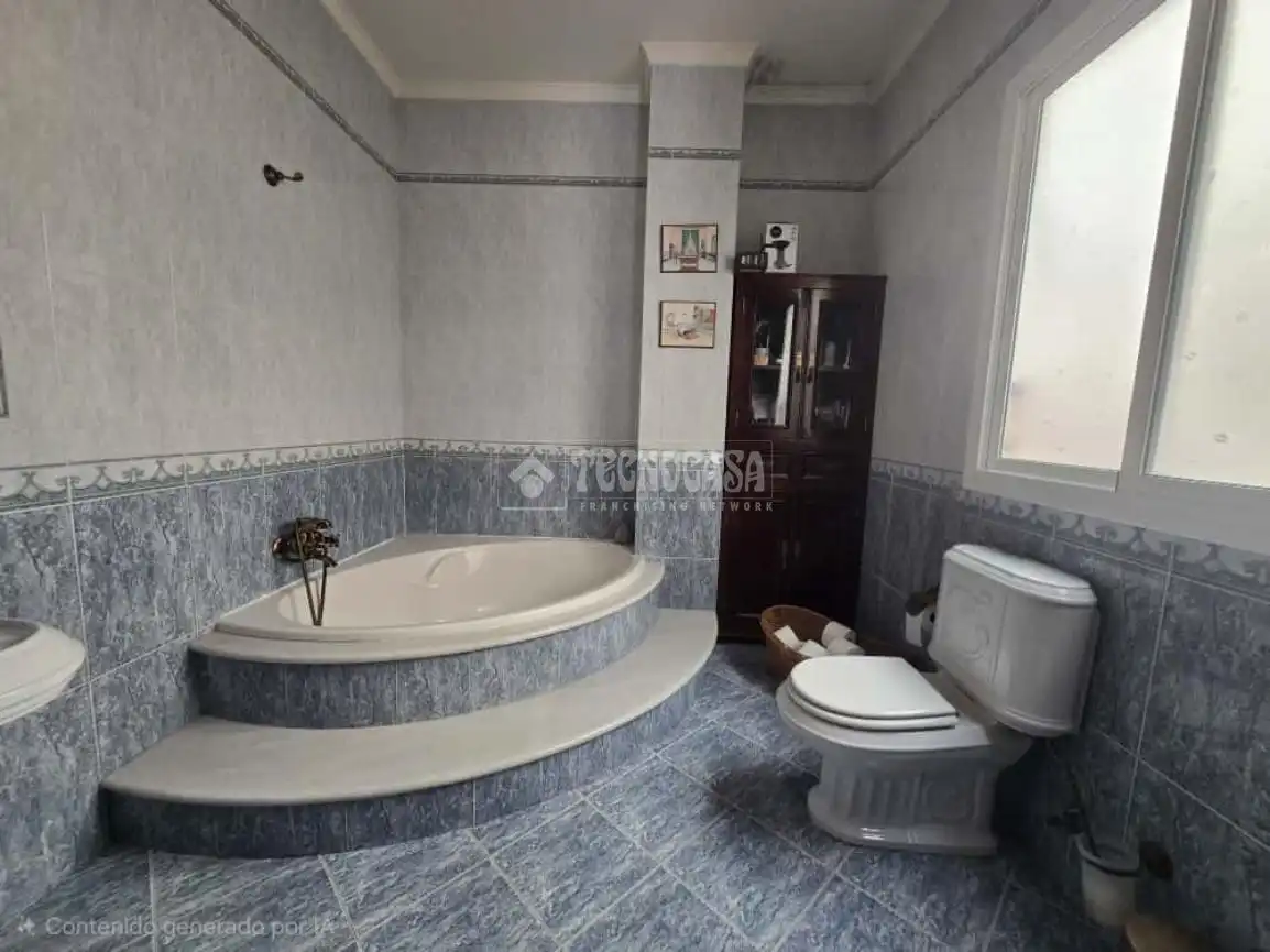 Bathroom of Detached homes for sale in Morón de la Frontera  with Air Conditioner and Balcony