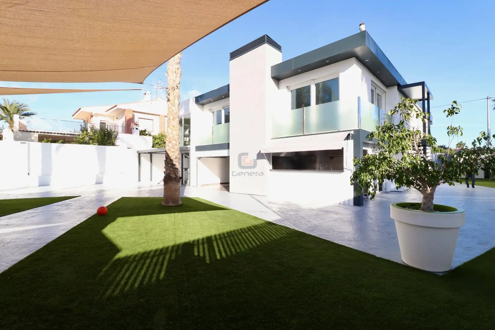Exterior view of Houses for sale in El Campello  with Air Conditioner, Private garden and Terrace