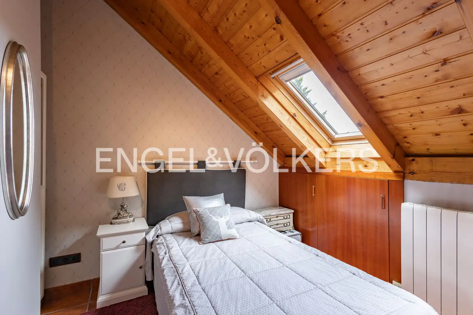 Bedroom of Houses for sale in Sant Cugat del Vallès  with Heating, Private garden and Parquet flooring