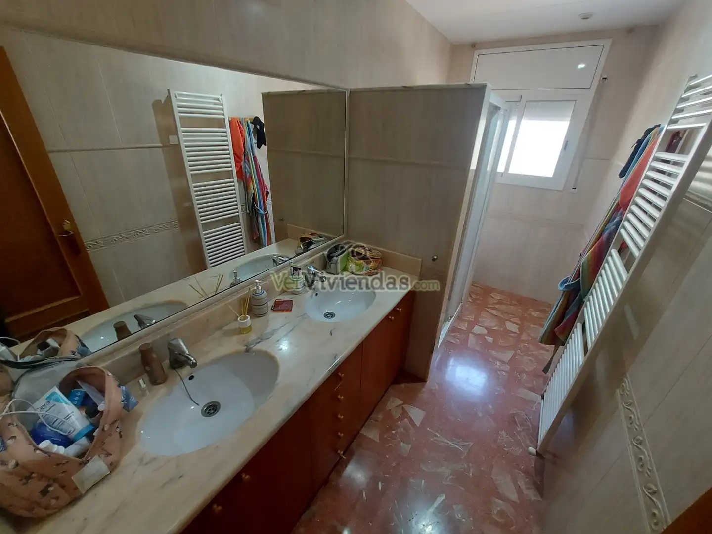 Bany de Casa o xalet en venda en Vallirana amb Calefacció, Jardí privat i Terrassa