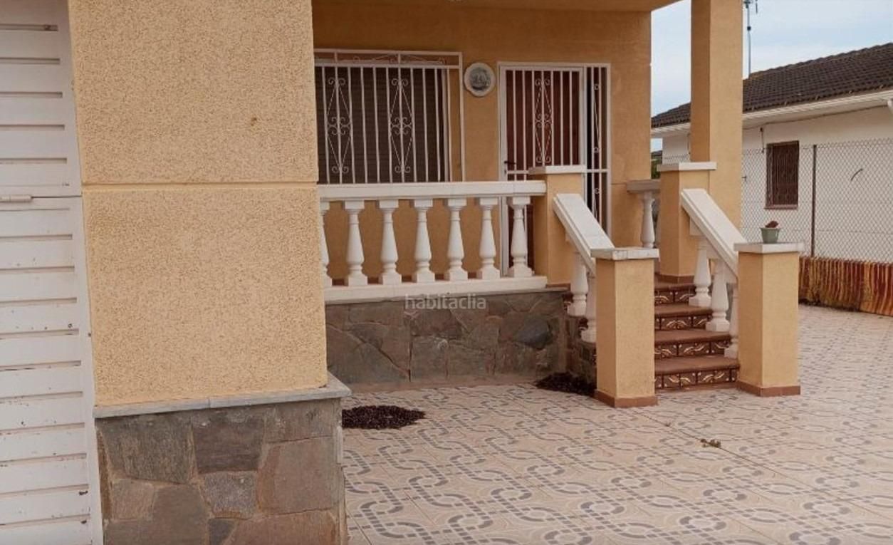 Exterior view of House or chalet for sale in El Vendrell  with Heating, Private garden and Terrace
