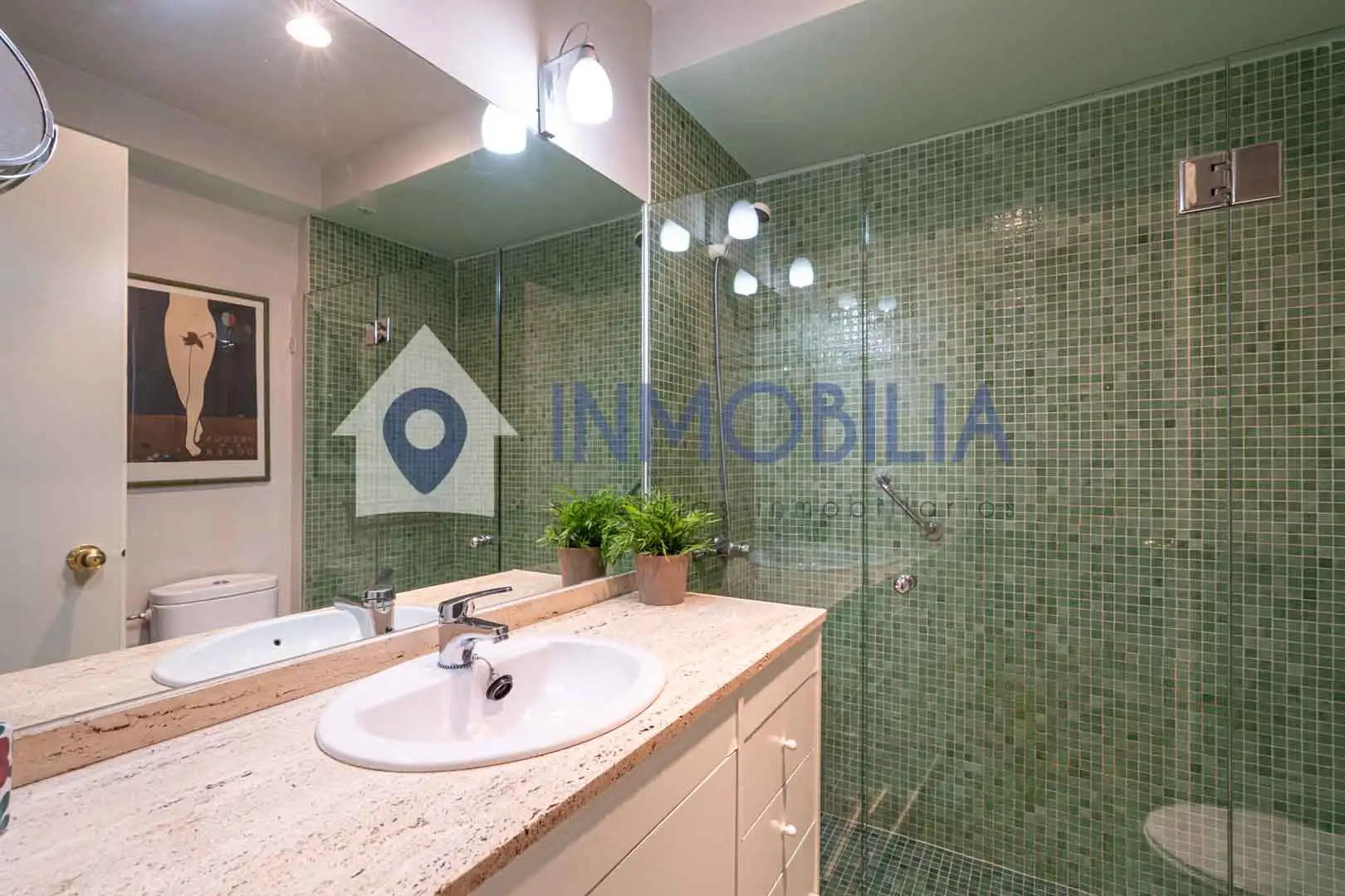 Baño de Piso en venta en Madrid con Calefacción, Jardín privado y Trastero