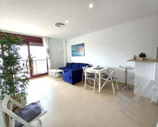 Sala d'estar de Pis de lloguer en Vinaròs amb Aire condicionat, Piscina i Balcó
