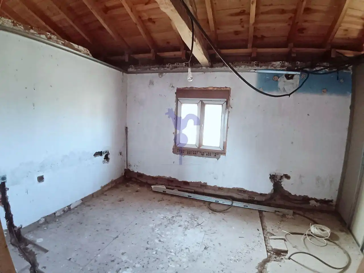 Casa o xalet en venda en Valverde de la Virgen amb Calefacció i Jardí privat