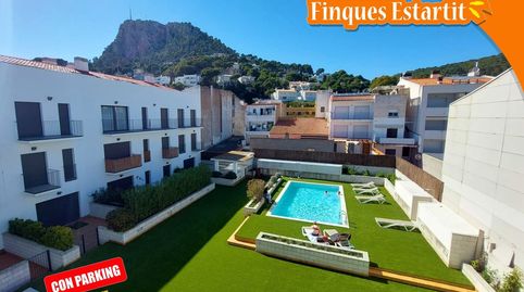 Apartamento reformado de 70 m con piscina, parking y trastero en Carrer Roca Maura, LEstartit