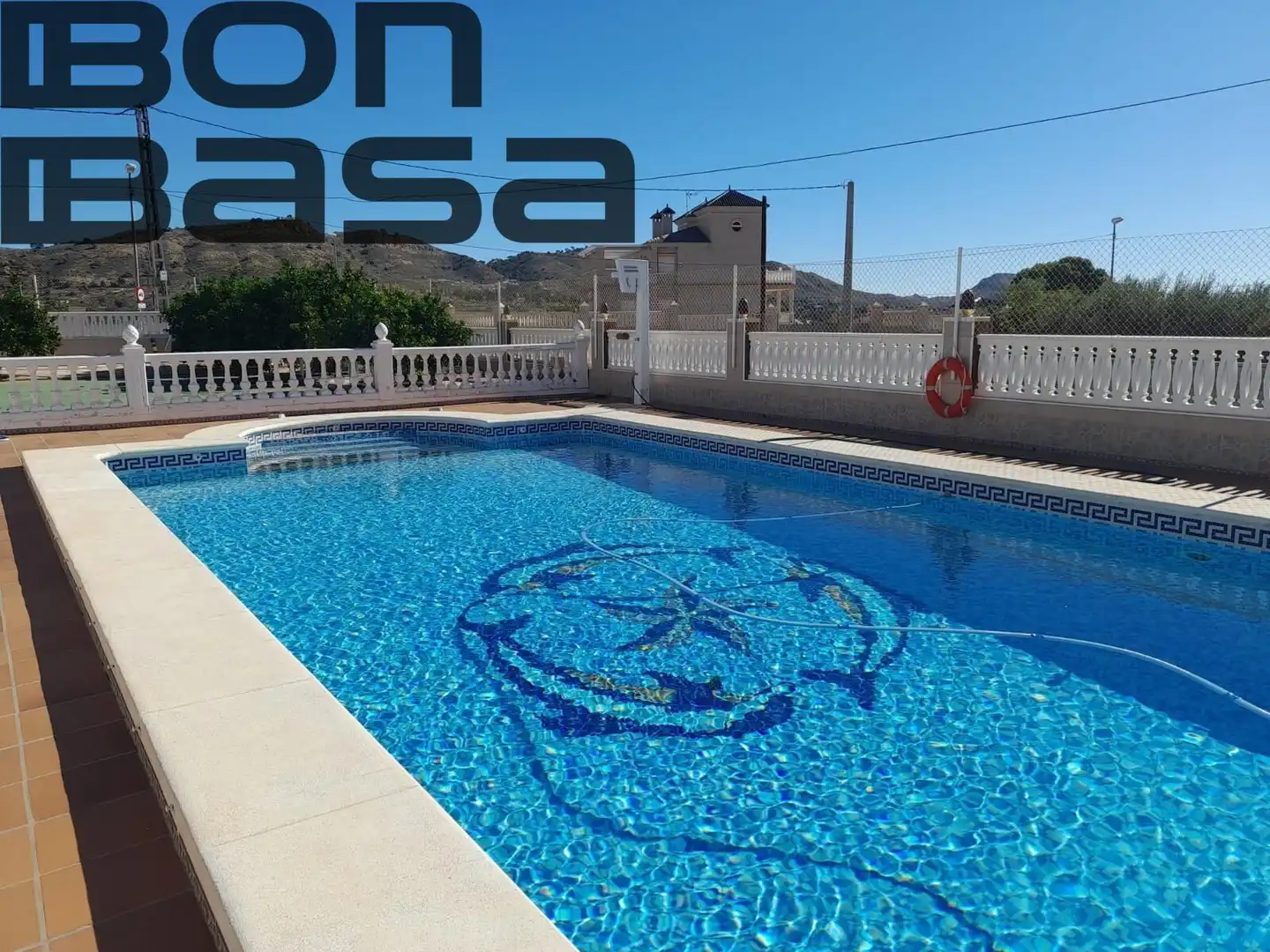 Piscina de Casa o xalet en venda en Alicante / Alacant amb Aire condicionat, Jardí privat i Piscina