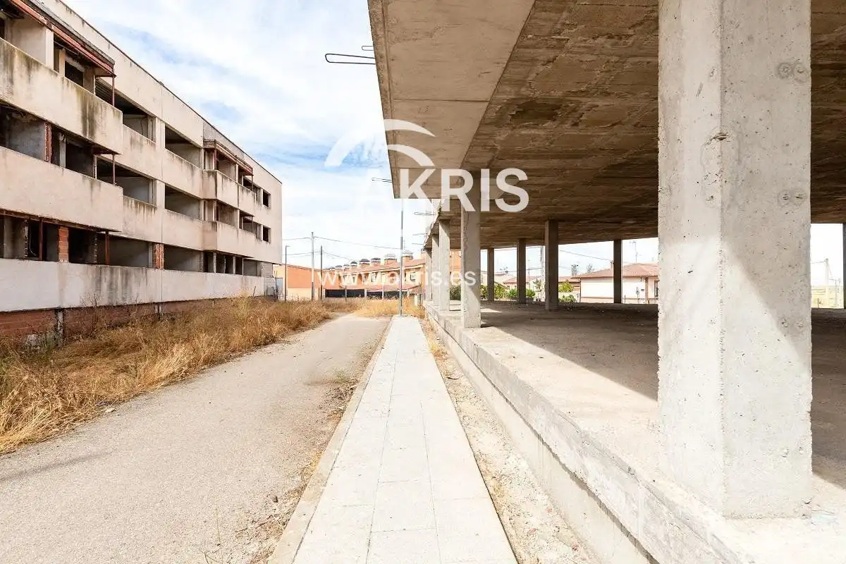 Buildings for sale in Calle Jardines, Portillo de Toledo