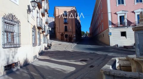 PISO EN VENTA EN EL CASCO ANTIGUO DE CUENCA