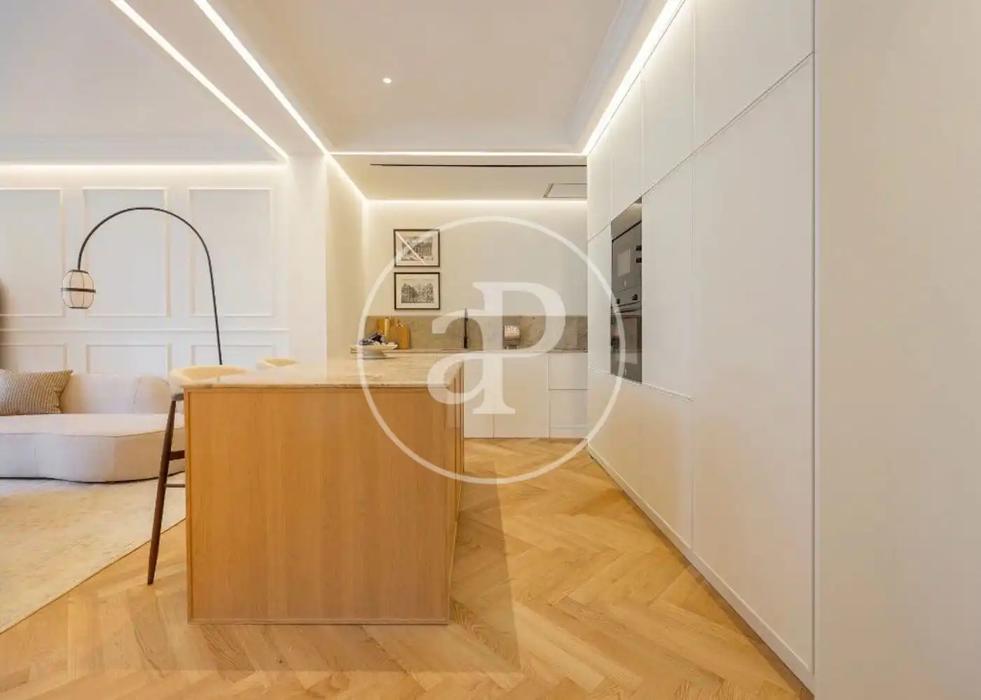 Kitchen of Flat for sale in Madrid  with Air Conditioner, Heating and Storage room