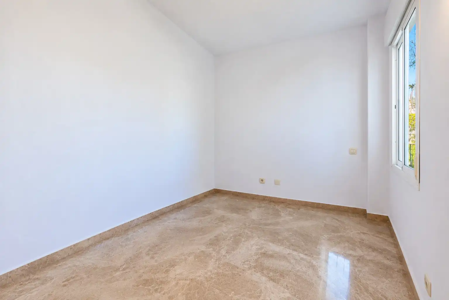 Dormitori de Apartament de lloguer en Nueva Andalucía