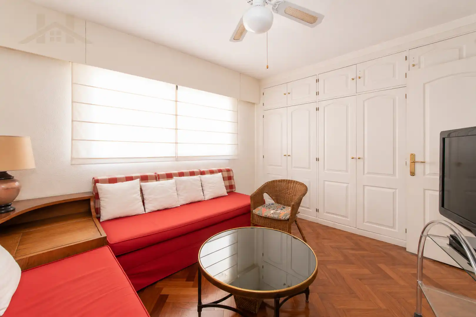 Living room of Flat for sale in Pozuelo de Alarcón  with Air Conditioner, Heating and Terrace