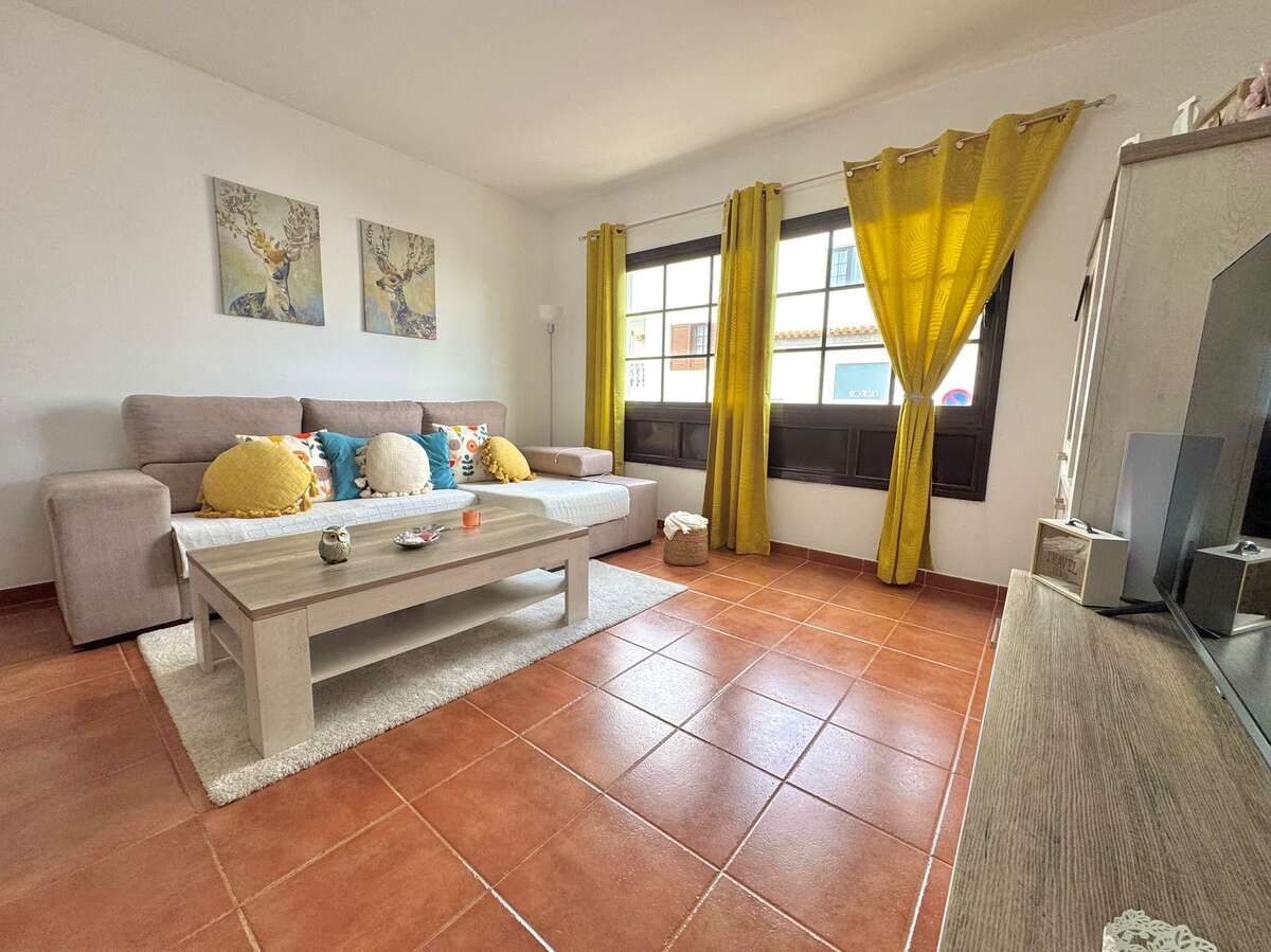 Living room of Flat for sale in San Bartolomé  with Furnished