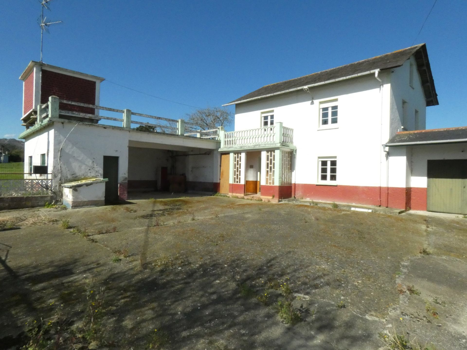 Vista exterior de Casa o xalet en venda en Valdés - Luarca amb Calefacció