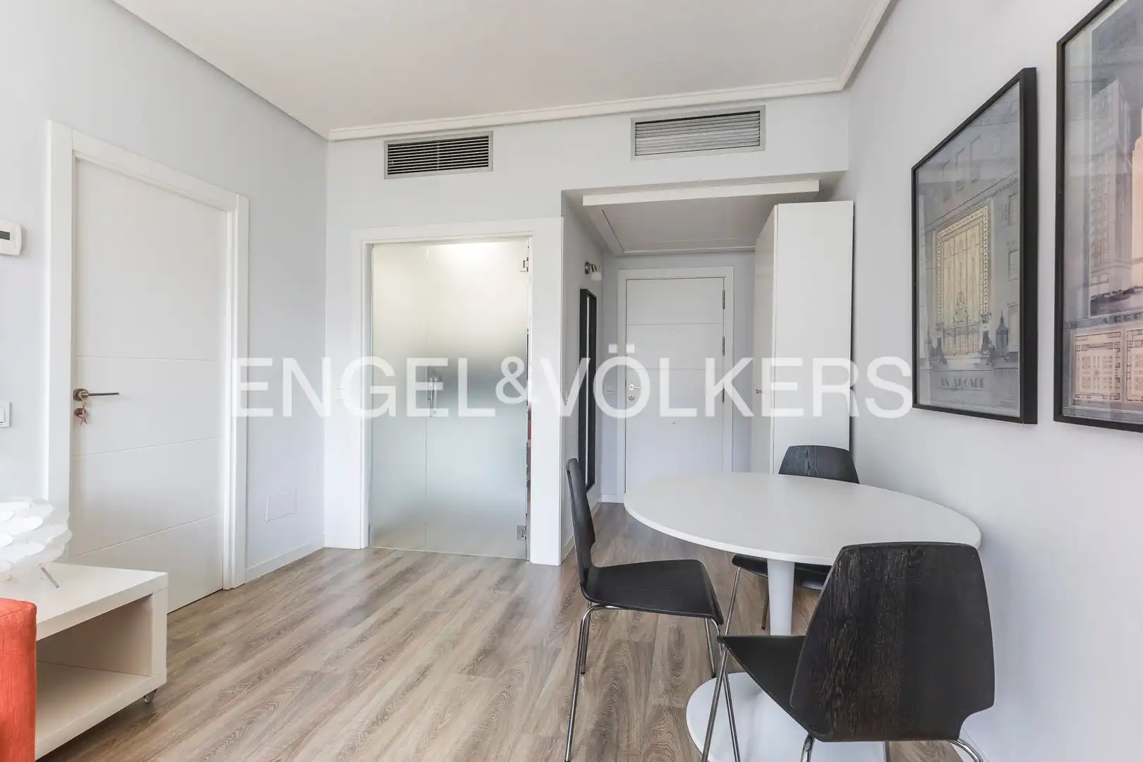 Dining room of Flat for rent in Madrid  with Air Conditioner and Heating