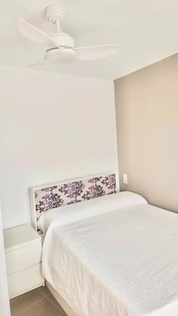 Habitación de Apartamento de alquiler en Calpe / Calp con Aire acondicionado, Piscina y Amueblado
