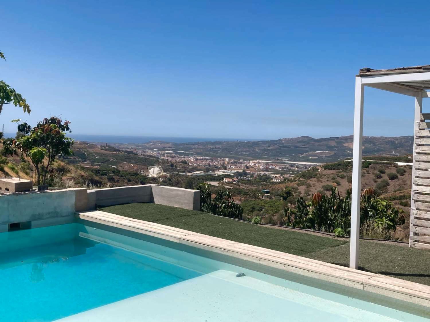 Swimming pool of Country house for sale in Vélez-Málaga  with Swimming Pool and Furnished