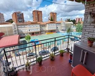 Exterior view of Flat for sale in  Madrid Capital  with Air Conditioner and Terrace
