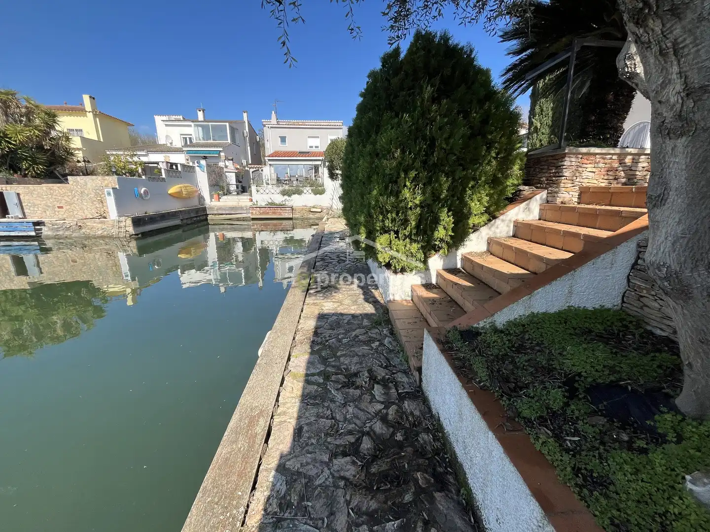 Vista exterior de Casa o xalet en venda en Empuriabrava